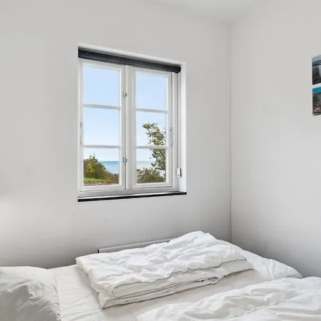 Semesterbostad Eleana - 300m From The Sea By Interhome